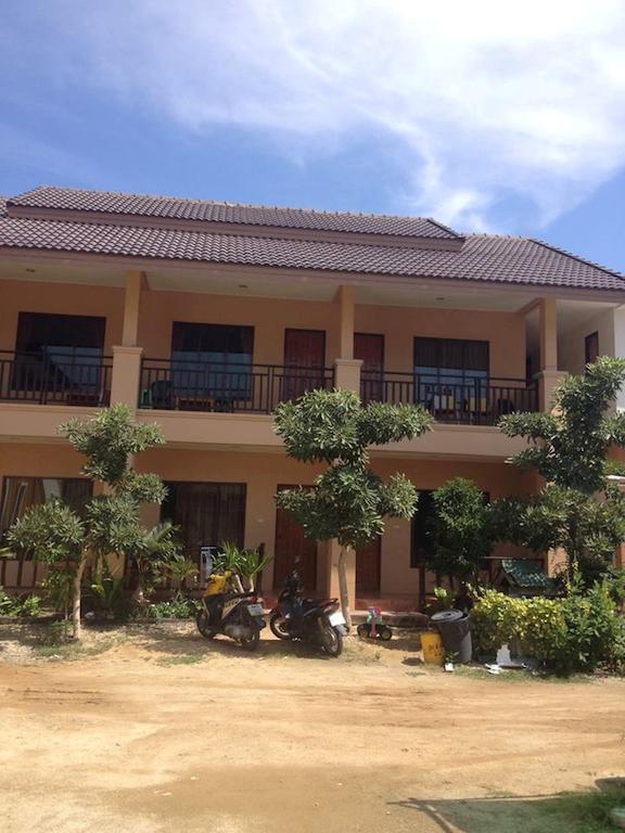 Bank Guest House Haad Rin Exterior photo