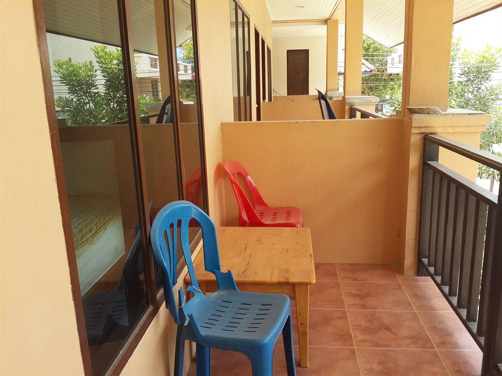 Bank Guest House Haad Rin Exterior photo
