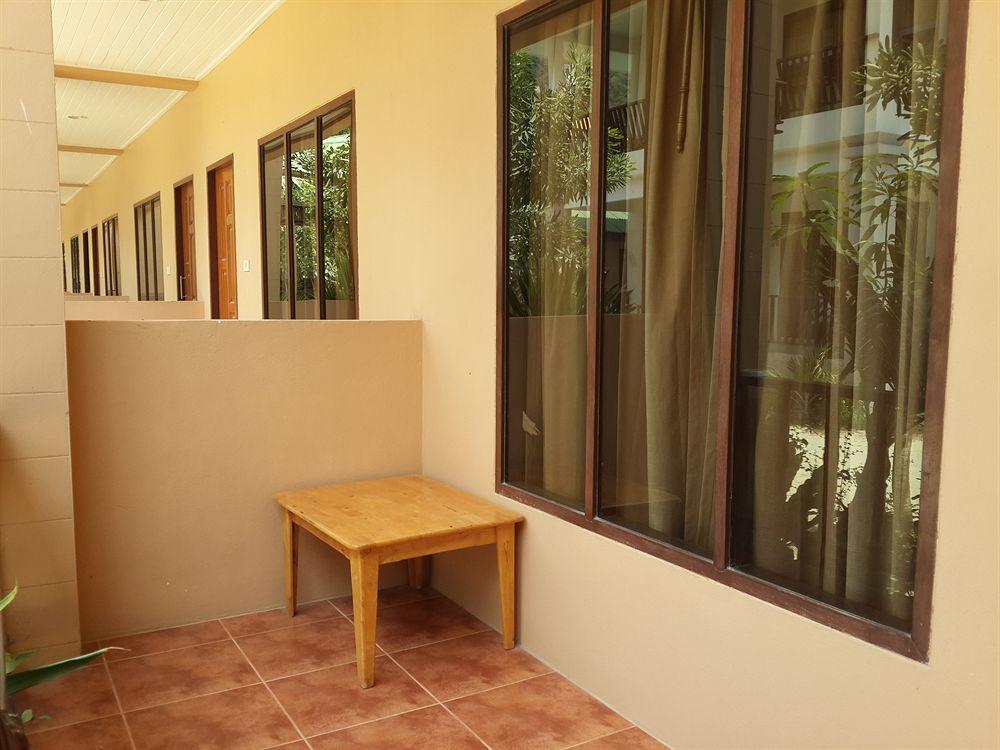 Bank Guest House Haad Rin Exterior photo
