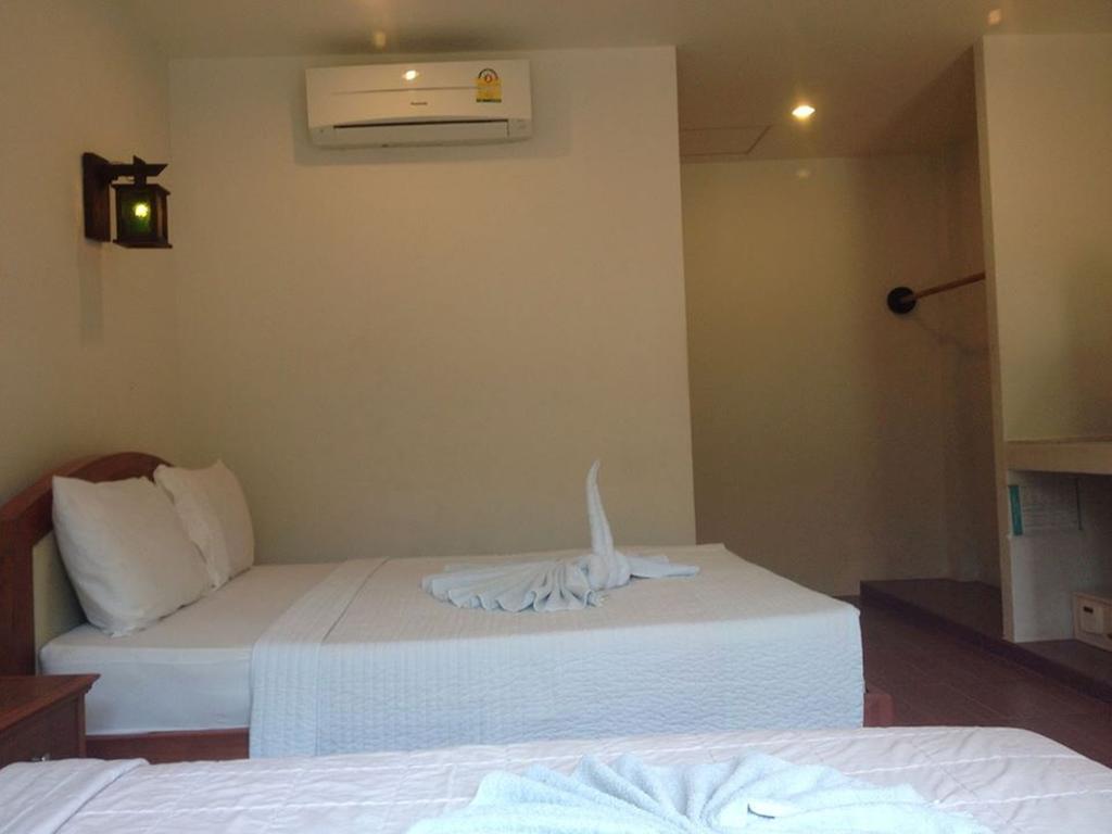 Bank Guest House Haad Rin Exterior photo