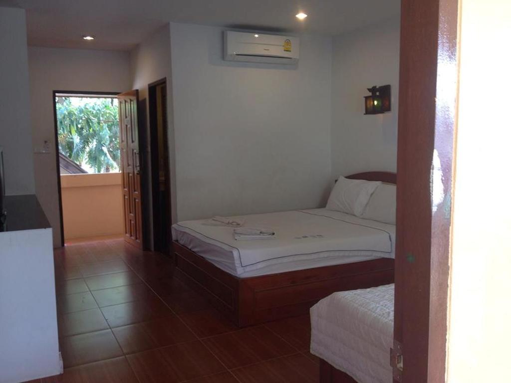 Bank Guest House Haad Rin Exterior photo